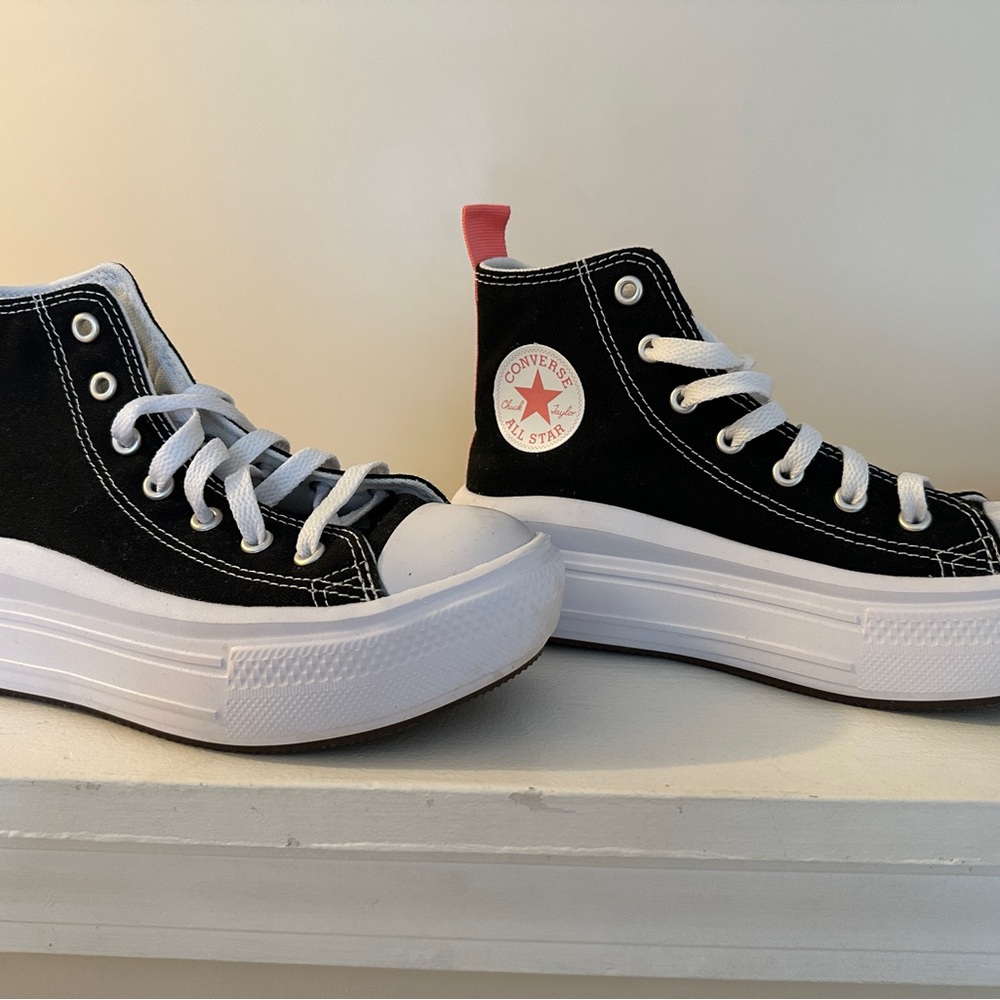 Converse Kids Black High-Top Platform Sneakers with Pink Heel Tab